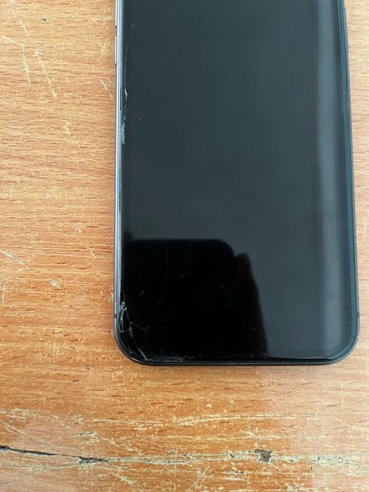 продам айфон 11/64гб/79%