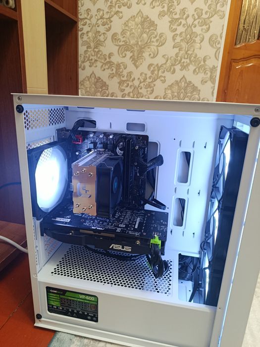 I3-10100F / RX580 / RAM 16 ГБ / SSD 512 ГБ