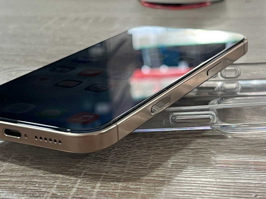 iPhone 16 Pro MAX 100% Battery