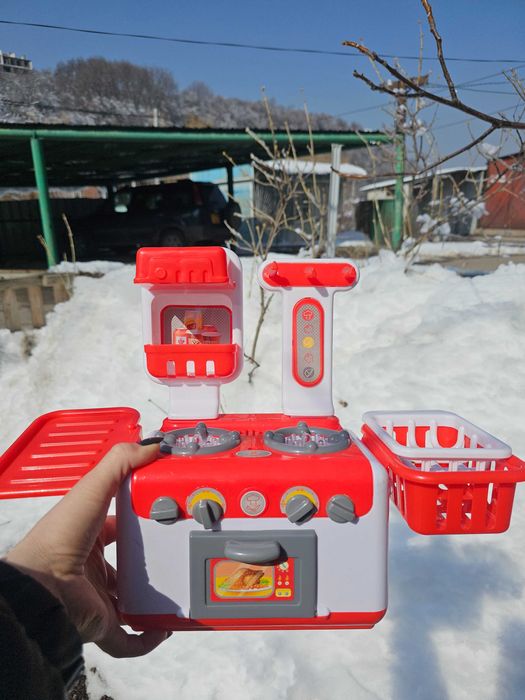 Карусель игрушек листайте