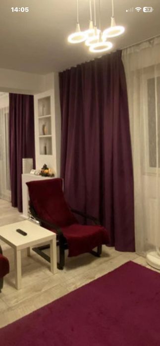 Covoare și draperii mov , în stare foarte bună