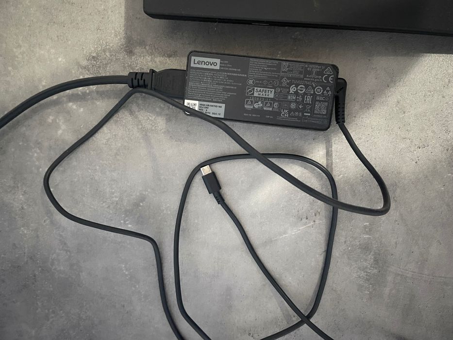 Лаптоп Lenovo ThinkPad T15 Gen2