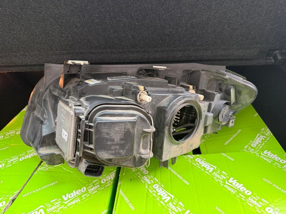 Set Faruri Bmw X1 2012 E84 Stanga Dreapta