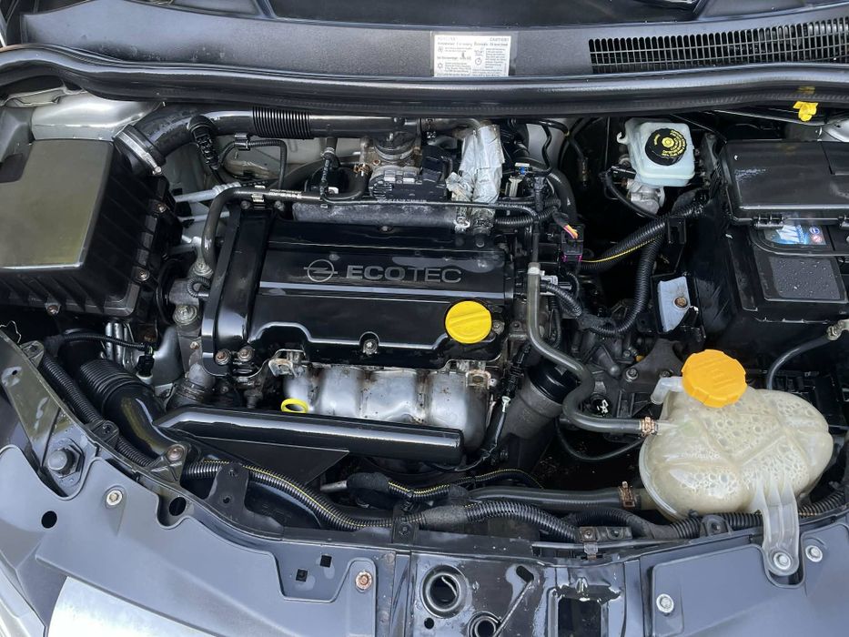 Opel corsa 2007 1.2 Benzina