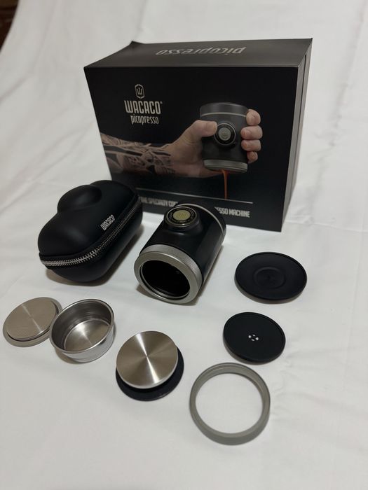 Кофеварка ручная Wacaco почти новая Yangiday