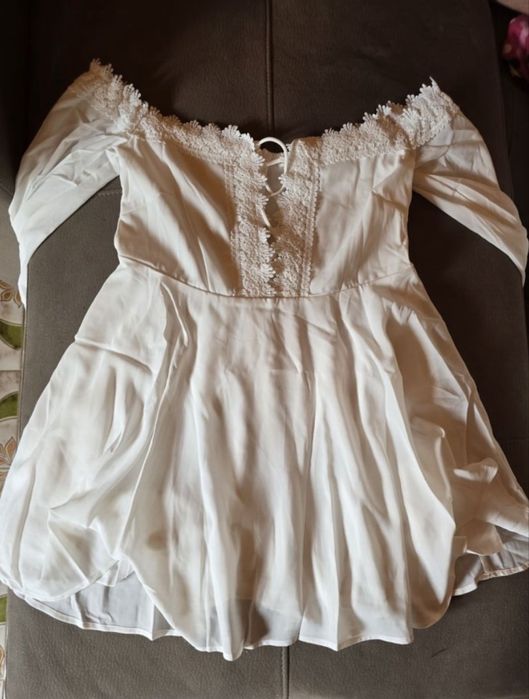 Rochie albă nouă fără etichetă