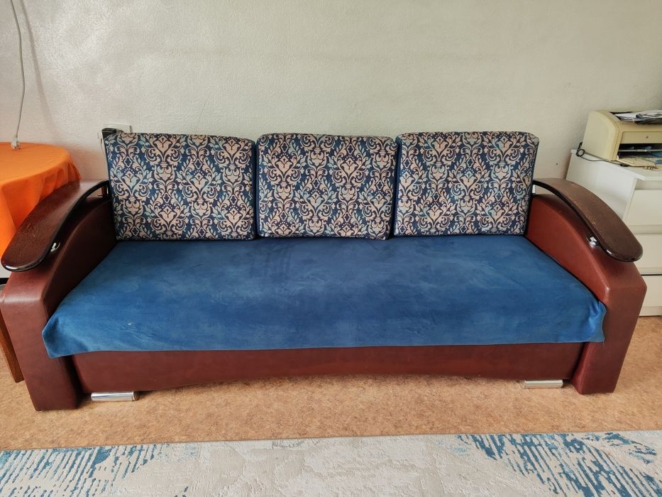 Продам диван качественный