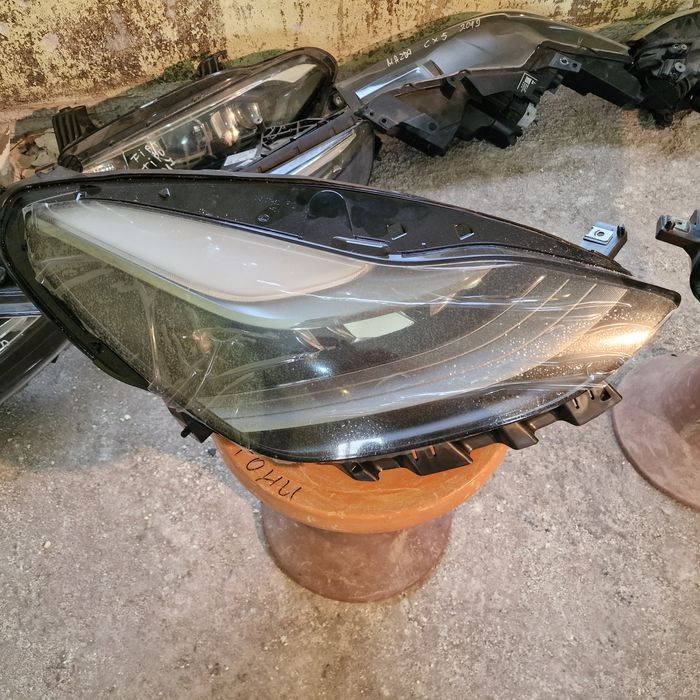 Tesla MODEL 3 MODEL Y 2023 ляв и десен фар 4бр