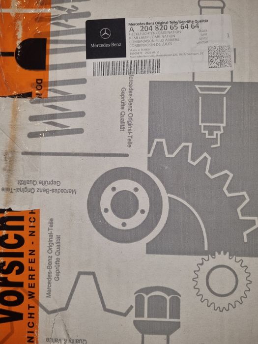 Оригинален заден десен стоп за Mercedes w204 Facelift комби