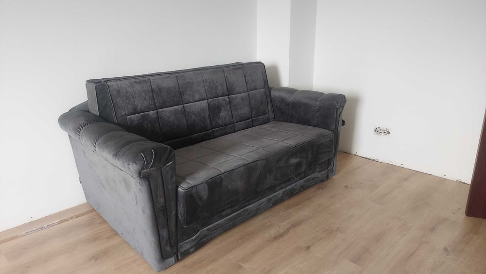 Разтегателен диван