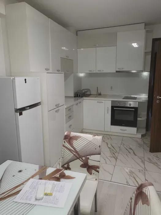 Тристаен апартамент, под наем, кв. Лятно кино Тракия