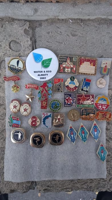 Продам значки и знаки СССР