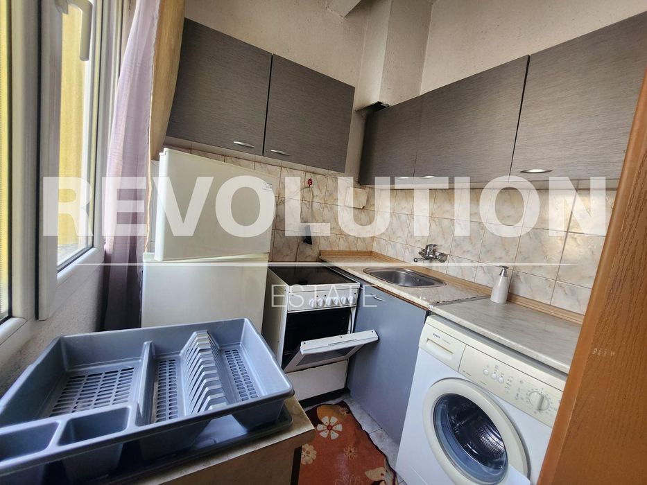 Дава се под наем Двустаен апартамент в Пловдив, Център - 72 кв.м за 325 € - Снимка #4