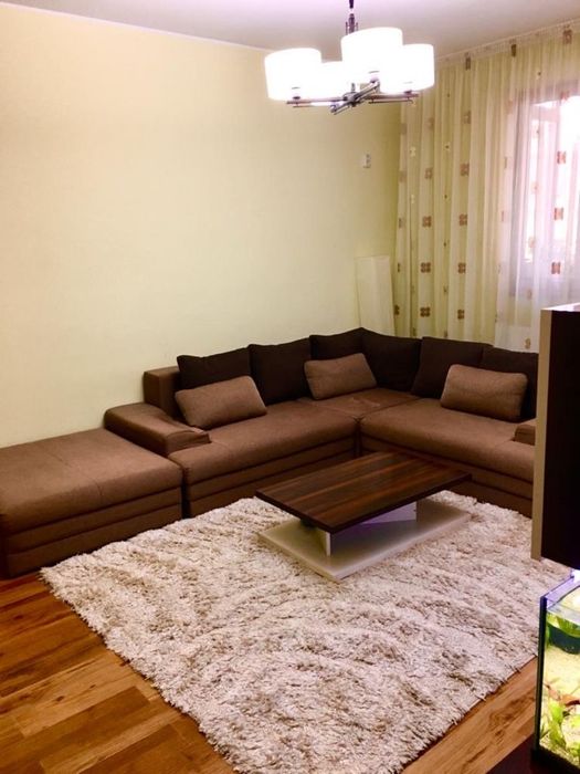 Proprietar inchiriez apartamant 2 camere in Cartierul Latin