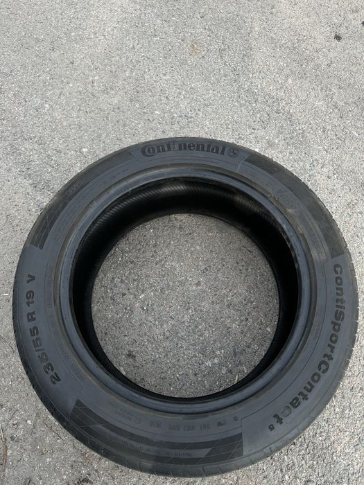 Летняя резина Continental 235/55/19