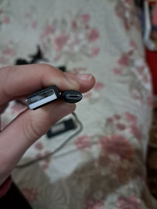 Продавам дрон E99 PRO