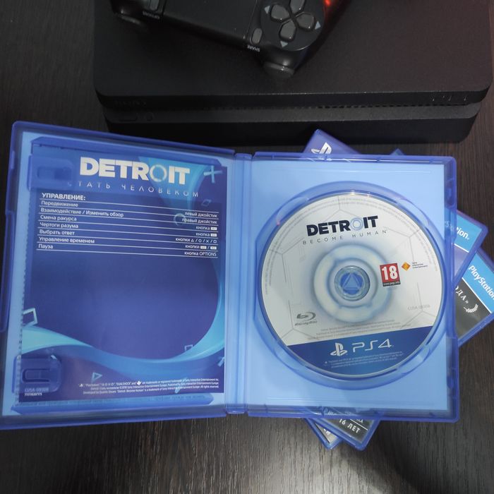 PlayStation 4 slim 1tb