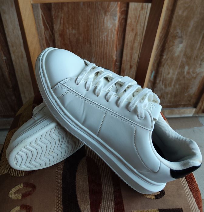 Бели маратонки - Pull & Bear