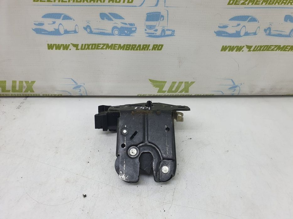 Broasca portbagaj 8p4827505b Audi A4 B7
