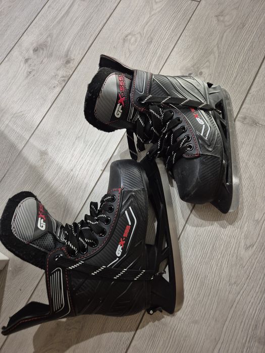 Продам коньки для мальчика