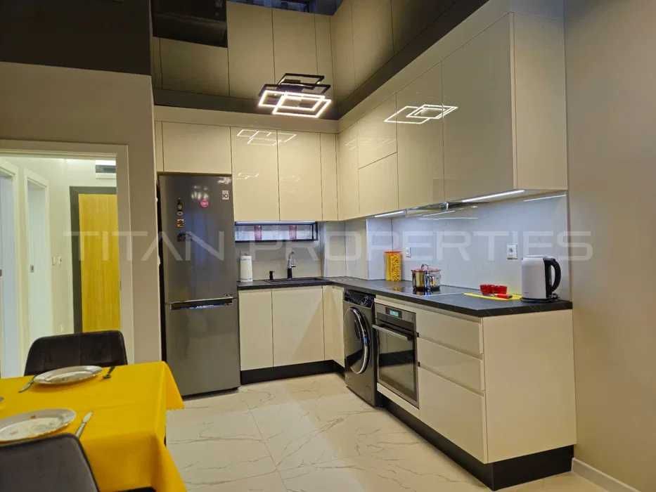 Продава се Двустаен апартамент в Пловдив, Тракия - 76 кв.м за 1948 €/кв.м - Снимка #2