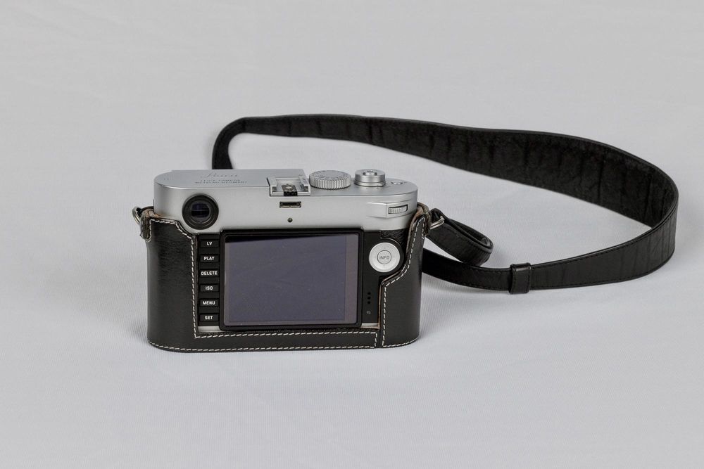 Leica MP (Typ 240) Digital Rangefinder Camera Body Silver