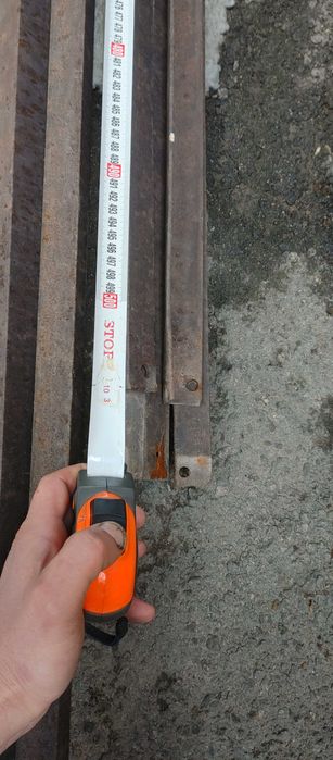 Продам железный уголок