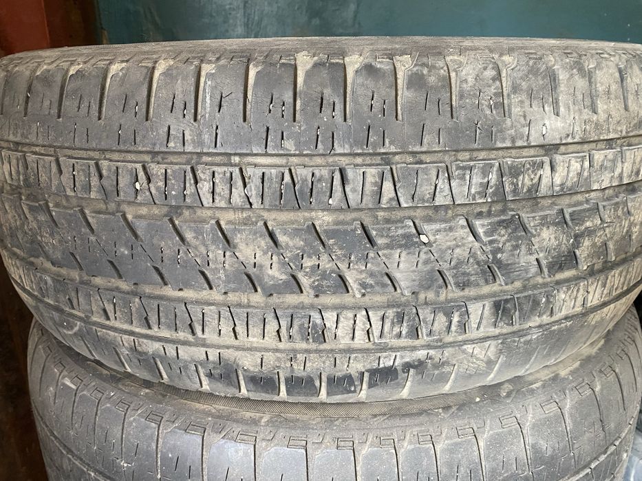 Комплект шин Bridgestone 285/45/22