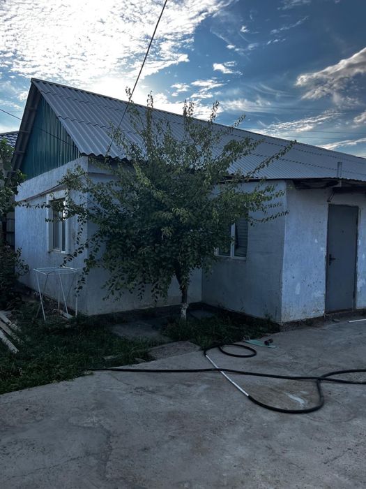 Дом на слом, времянка на слом.