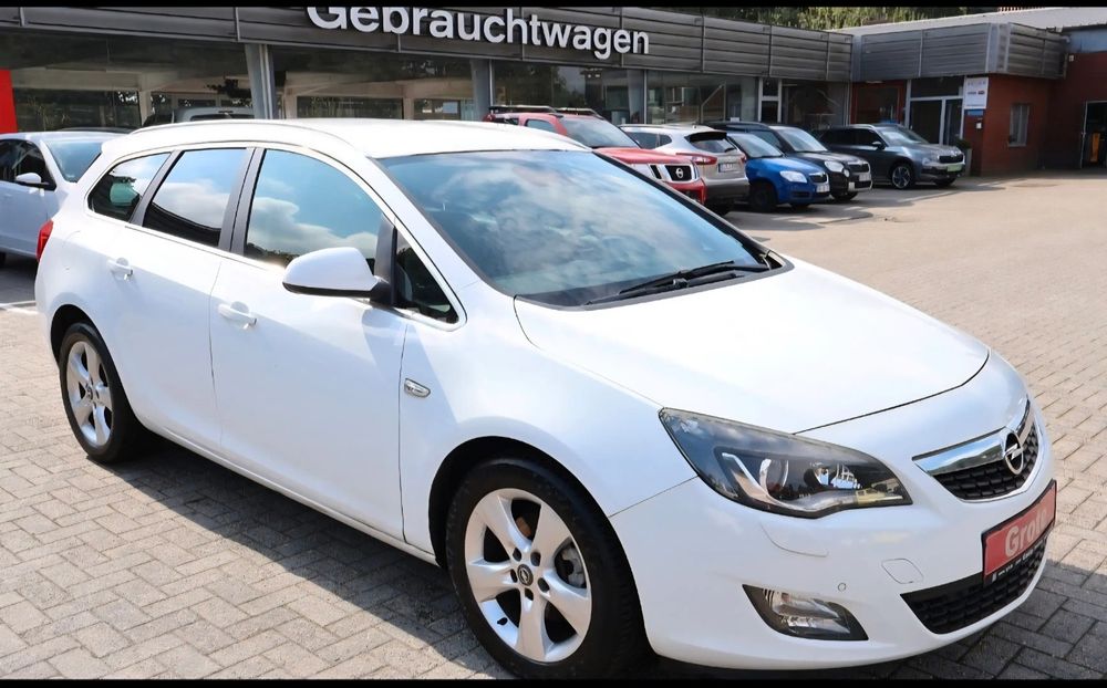 Piese Opel Astra j, in stare impecabila