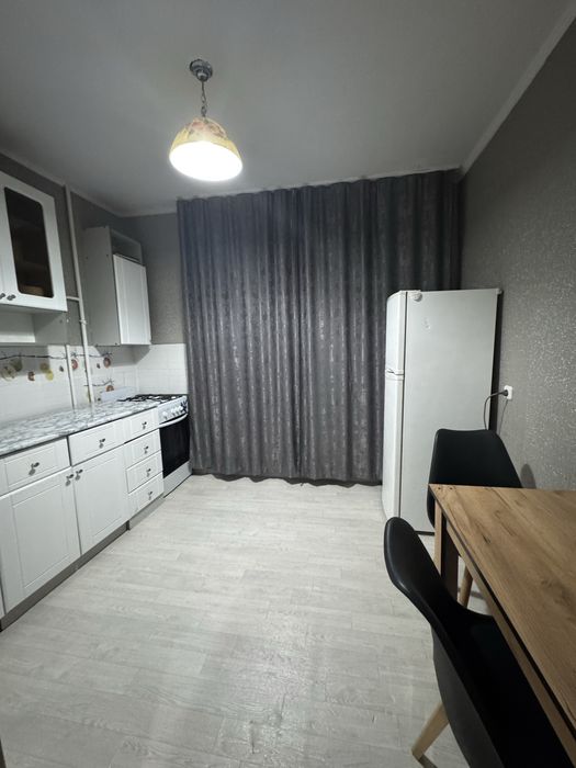 Кунаева 3 подьезд 4