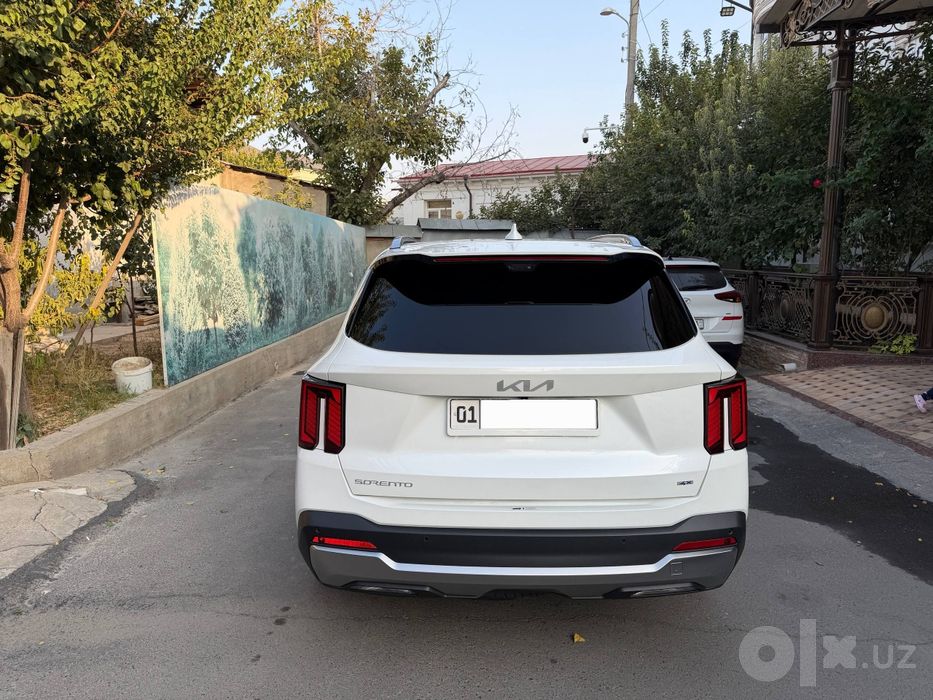 KIA SORENTO год выпуска 2024,объём 2,5 фулл