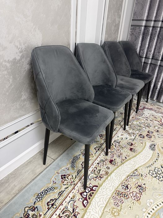 Стол стулья продаются