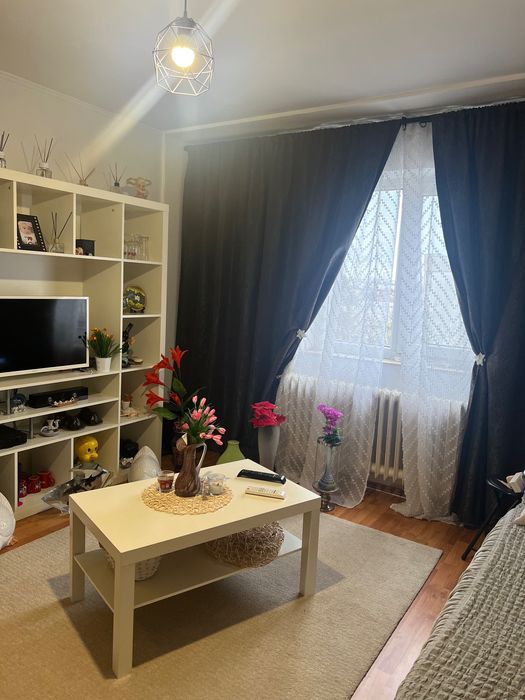 Vând apartament 2 camere  etaj 4/4  sau schimb in Urziceni