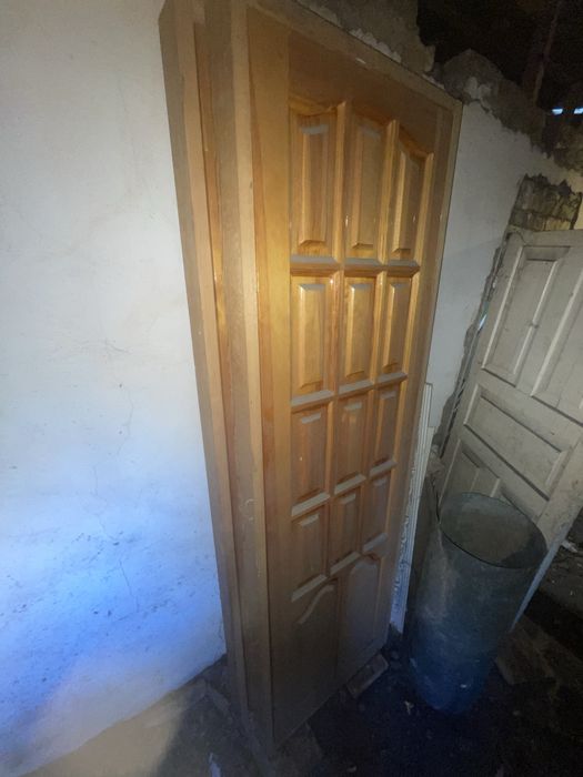Продам деревянные двери