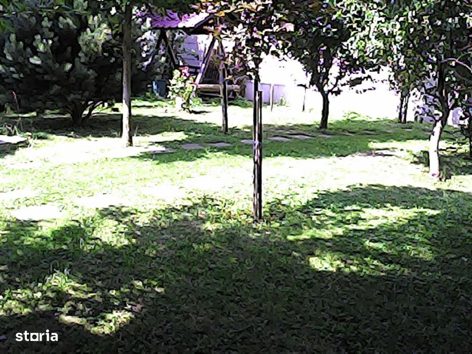 "Casă cu piscină de vânzare" URGENT