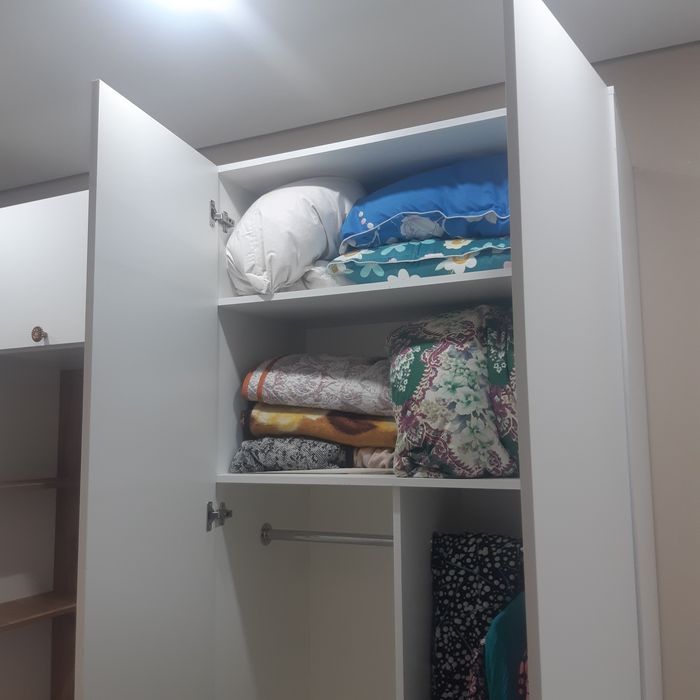 Продам шкаф из двух секций