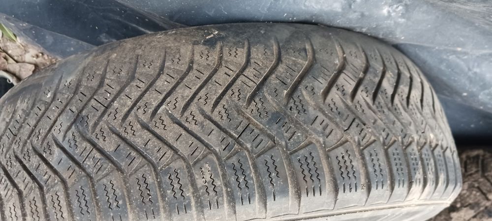 Vând jenti 175 70 14