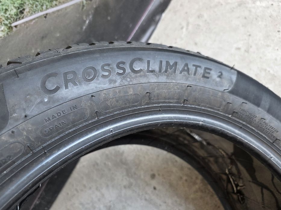 215/55/17 MICHELIN 4бр
