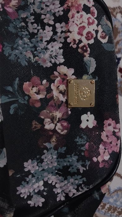 Сумка-рюкзак с цветочным принтом