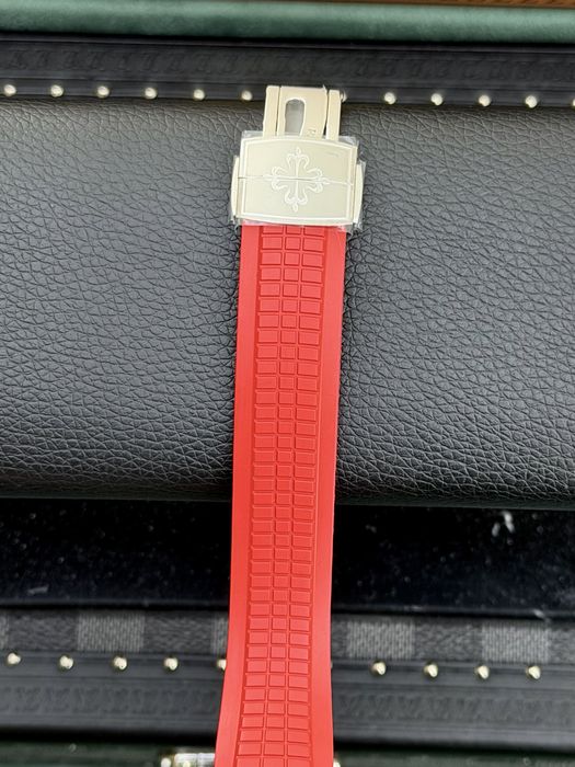 Patek Philippe Aquanaut 5167 Red