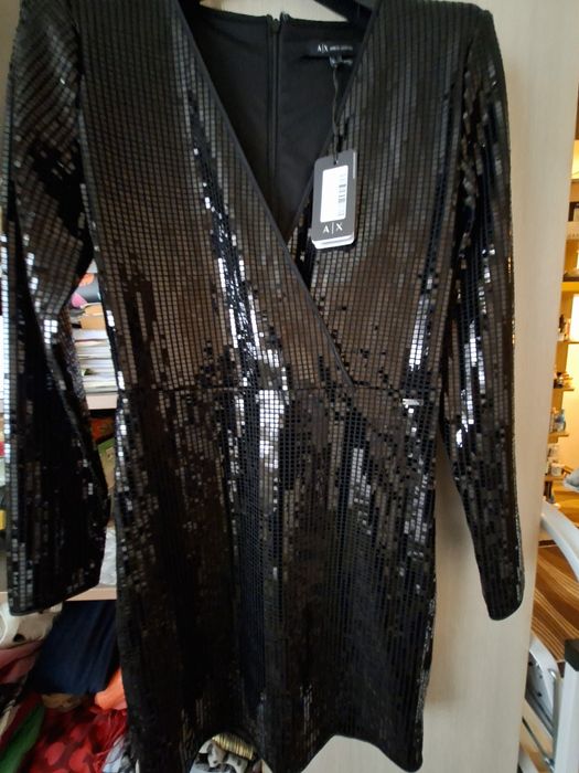 Нова, оригинална рокля на Армани