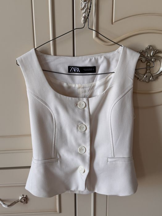 Продам белвй топ Zara