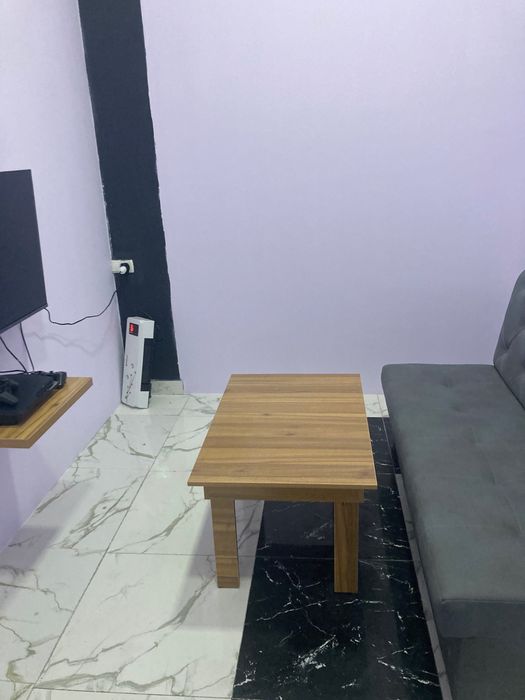 Divan jurnalniy stol yengidek srocno