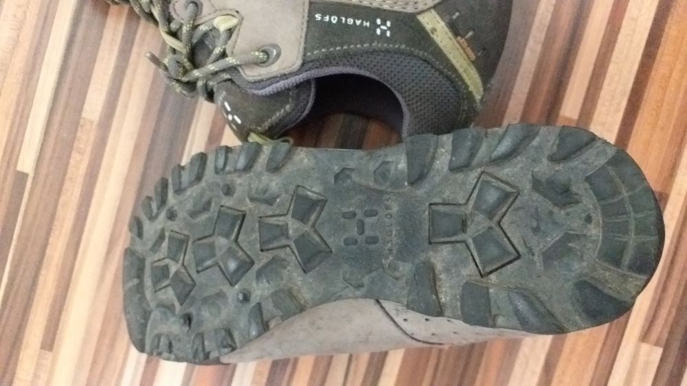 Обувки  на Haglofs