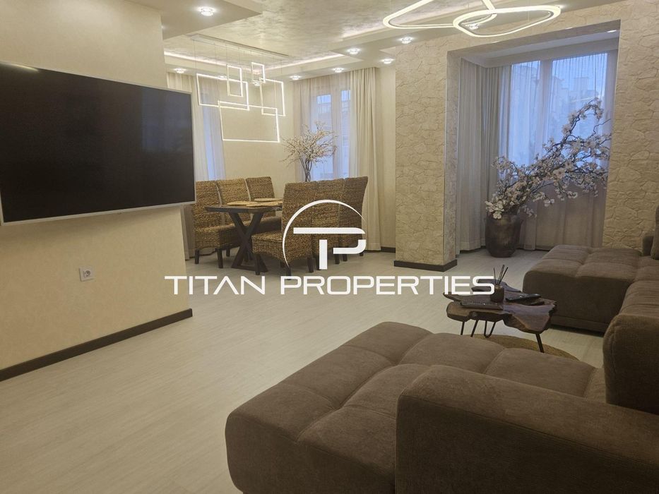 Дава се под наем Тристаен апартамент в Варна, Център - 105 кв.м за 1445.85 € - Снимка #2