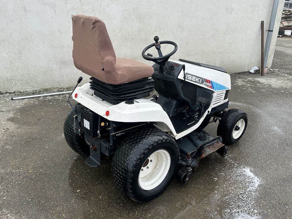 Tractoras tuns iarba iseki 3 cilindrii diesel