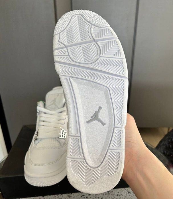 Jordan 4 Pure Money
