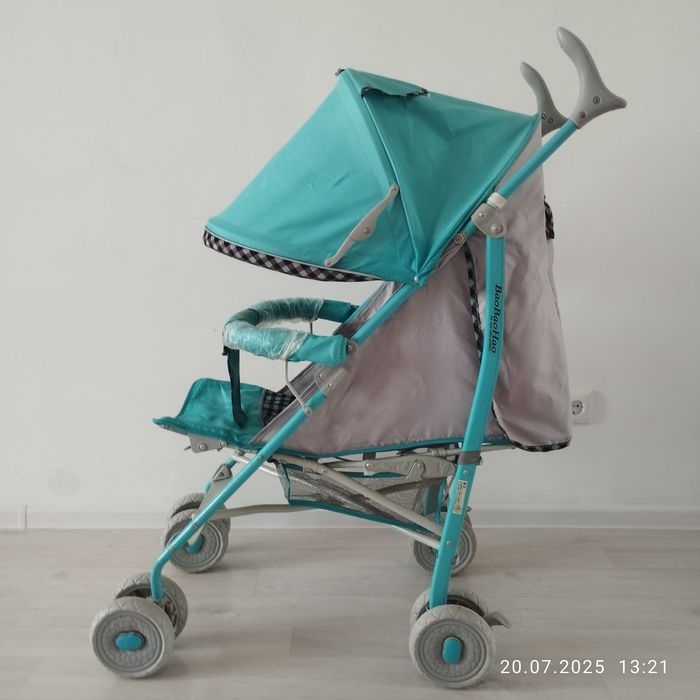 Коляска прогулочная.