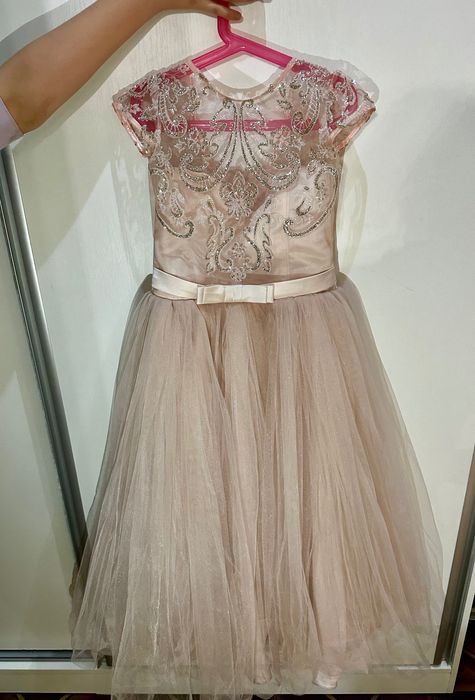 Платье пышное нежное для девочки